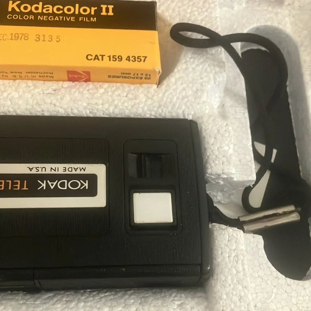 Kodak tele-instamatic 608 vintage camera